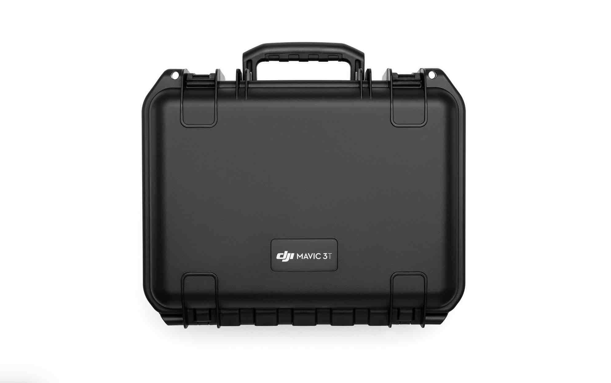 Eine robuste schwarze Tragetasche mit Griff und Verschlüssen, mit der Aufschrift „DJI Mavic 3 Enterprise Thermal Multikopter (M3T)“, perfekt für den Transport Ihrer Drohne oder Wärmebildkamera, von DJI Enterprise, abgebildet auf weißem Hintergrund.