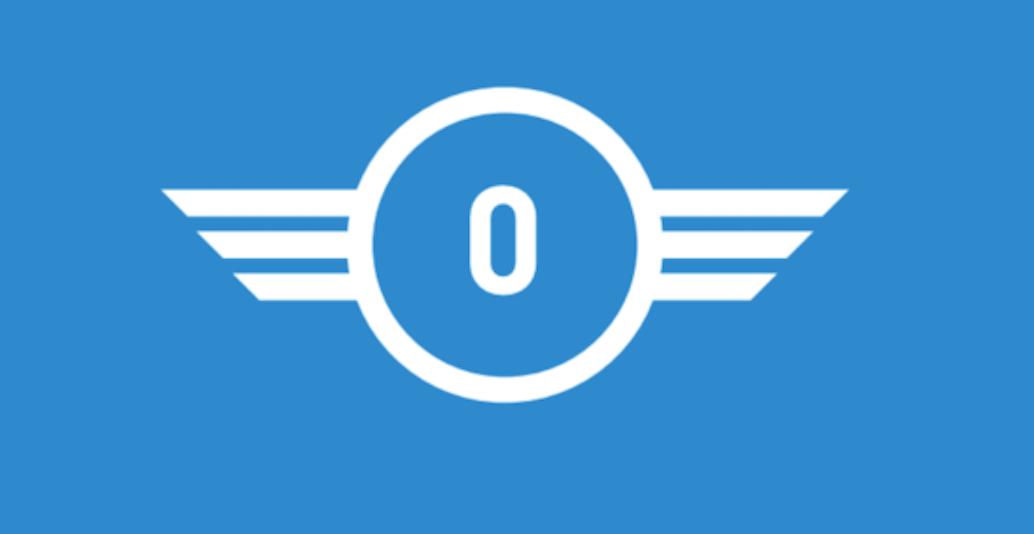 Ein weißer Kreis mit der Zahl Null darin wird auf jeder Seite von drei horizontalen, flügelartigen Linien flankiert, die sich alle vor einem blauen Hintergrund abheben.
