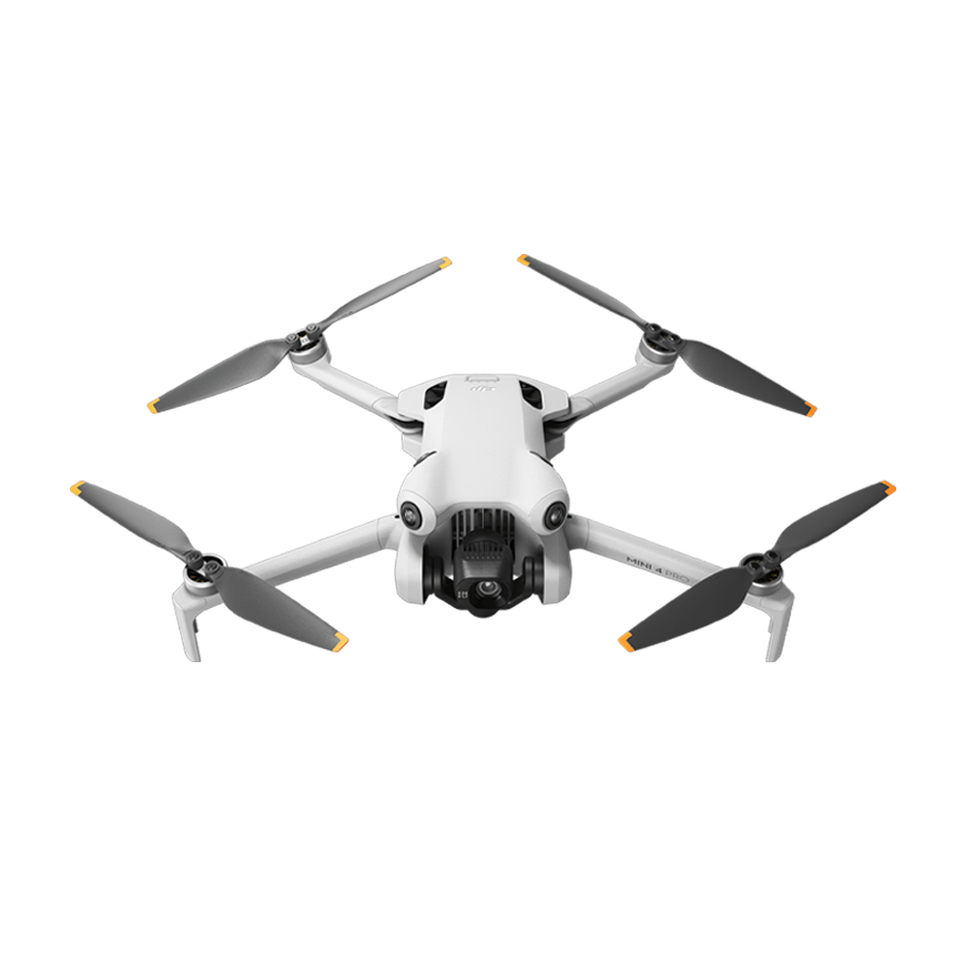 Die DJI Mini 4 Pro Fly More Combo (RC 2) von DJI Consumer ist eine kompakte Drohne mit vier Propellern, einem eleganten weißen Gehäuse und einer Frontkamera, die vor einem schlichten schwarzen Hintergrund präsentiert wird, um ihr Design und ihre Bildgebungsleistung hervorzuheben.