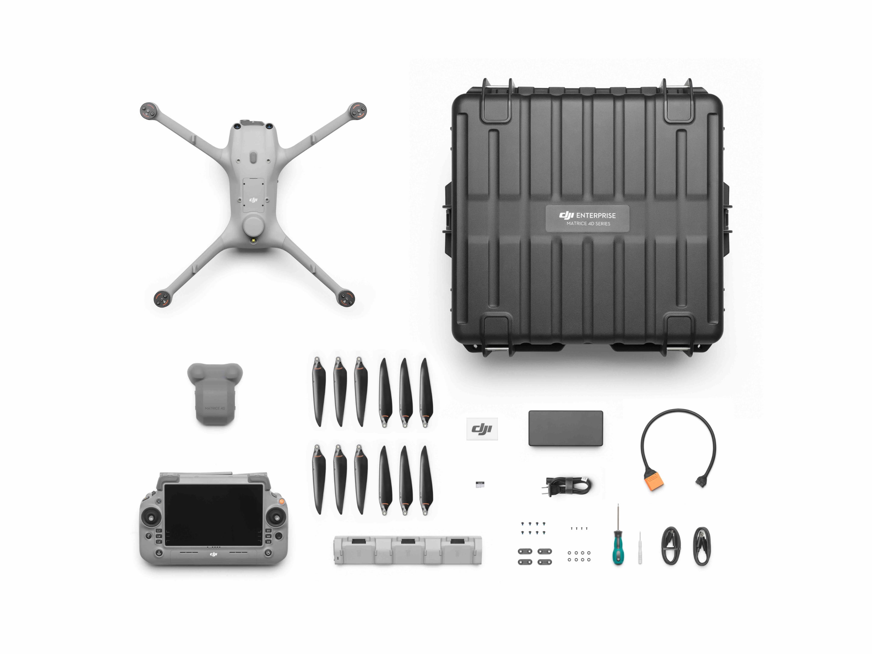 Die DJI Matrice 4D Standalone Combo (M4D) von DJI Enterprise ist eine hochpräzise IP55-Vermessungsdrohne mit 1 Jahr DJI Care Enterprise Plus, Fernsteuerung, Propellern, Akkus, Ladegerät, Kabeln, Ersatzteilen und großem Transportkoffer.