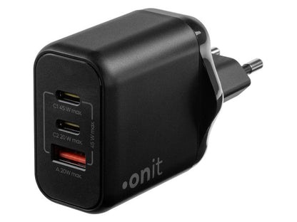 Erleben Sie schnelles und effizientes Laden mit dem onit USB-Wandladegerät Triple 45 W GaN in Schwarz, das über zwei USB-C-Anschlüsse und einen USB-A-Anschluss verfügt – jeweils deutlich mit ihrer maximalen Leistung gekennzeichnet – sowie einen praktischen zweipoligen Stecker, was es zum idealen 45-W-Wandladegerät für alle Ihre Geräte macht.