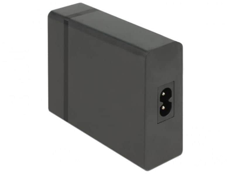 Ein schwarzes, rechteckiges Delock Ladestation 63974 USB-Ladegerät, fotografiert vor weißem Hintergrund, mit einem USB-C-Power-Delivery-Anschluss (60 W) und drei USB-A-Anschlüssen – ideal als Ladestation für mehrere Geräte oder als Mehrfachladegerät.