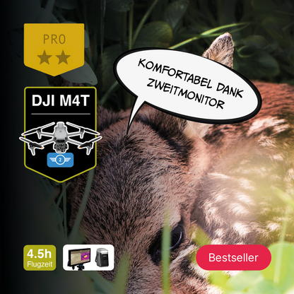 Ein Rehkalb liegt im Gras. Als Überlagerung sind ein CIELOTEC DROHNENSET Rehkitzrettung – DJI Matrice 4T (M4T) – PRO-Logo, die Aufschrift „4,5 h Flugzeit“, ein Dual-Monitor und die Aufschrift „Bestseller“ zu sehen. In einer Sprechblase steht: „KOMFORTABEL DANK ZWEITMONITOR.“.