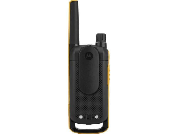 Ein schwarz-gelbes Motorola Funkgeräte-Set TLKR T82 extreme (2 Stück, mit Handmonophon) für das PMR446-Band, mit Antenne, drehbarem Knopf, strukturiertem Griff und wassergeschütztem Design, dargestellt von vorne.